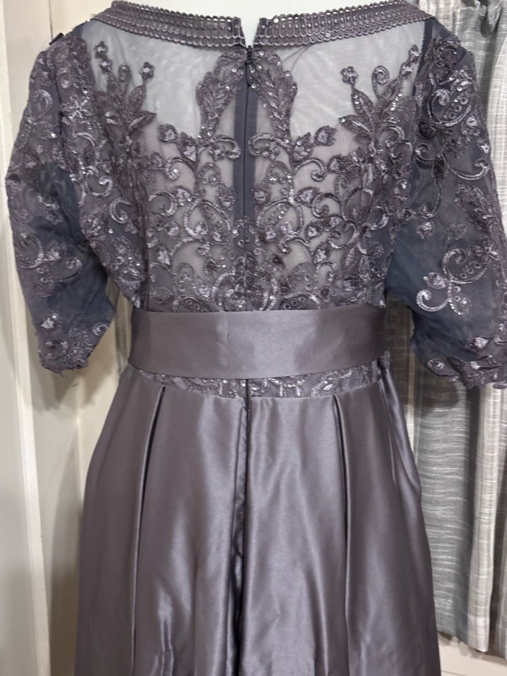 JJs House Silver Metallic Lavender Lace & Satin Midi Dress - Picture 10 of 12